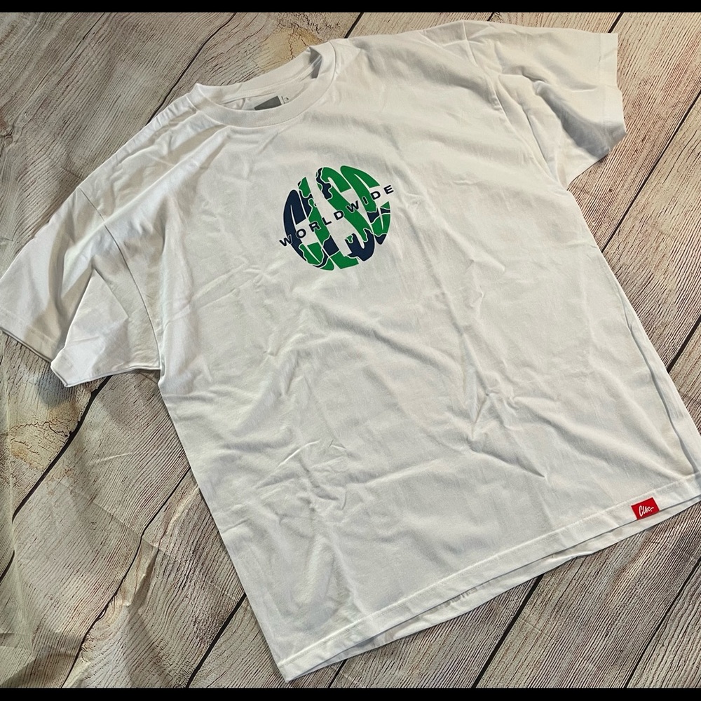 NWOT Mens XXL CLSC T-shirt